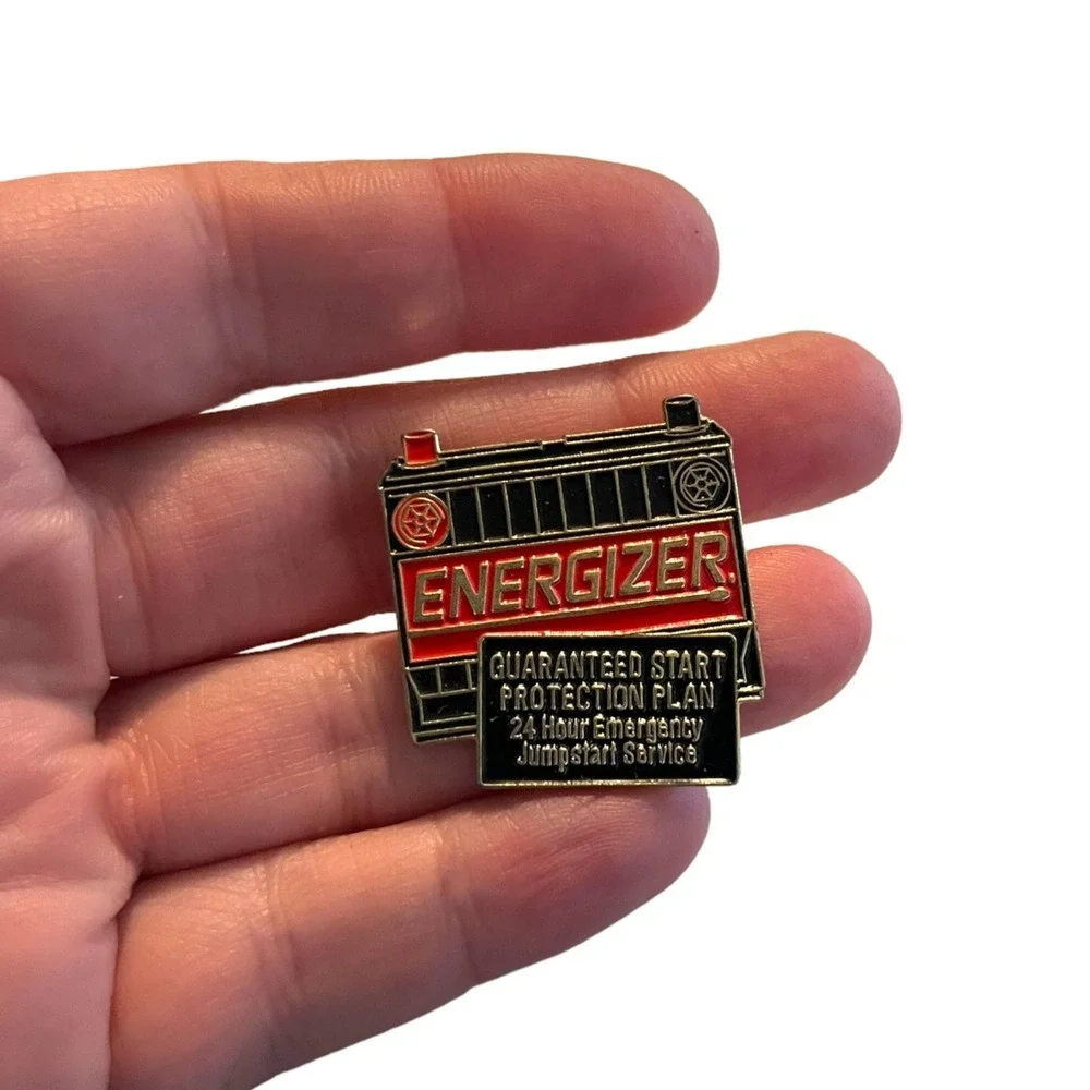 Energizer Car Battery Lapel Pin Vintage Advertising 24‎ hour Jumpstart